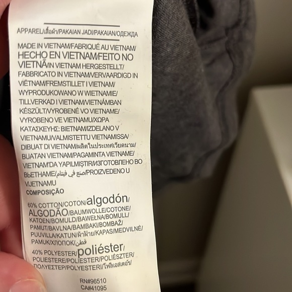 NWT UNDER ARMOUR HEATGEAR SHIRT 🔥🔥🔥🔥 - Picture 11 of 11